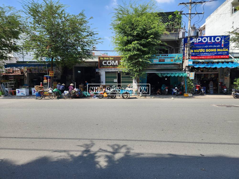 ban nha mat tien kinh doanh 427 pham van bach phuong tan son